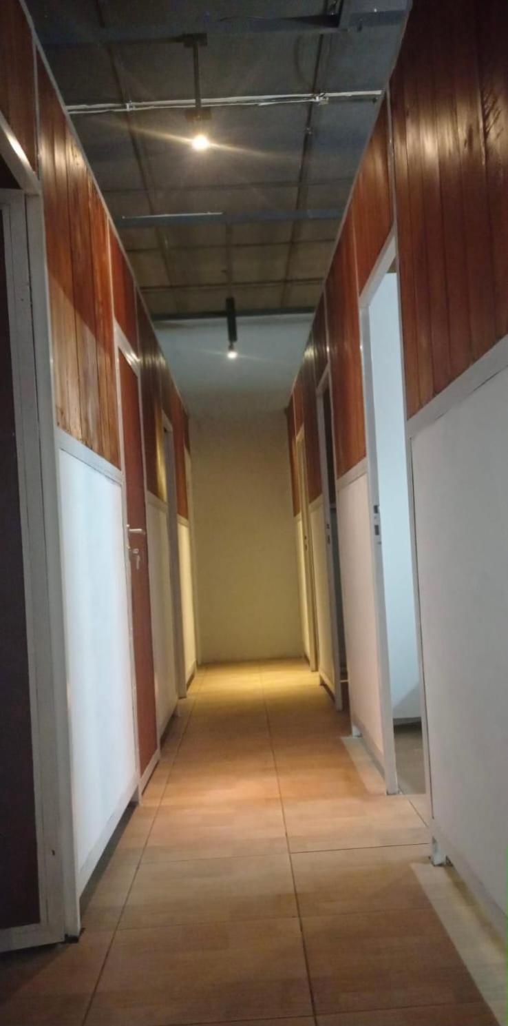Watu Agung Guest House Magelang Værelse billede